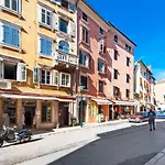 아파트 Nel Centro 로비니